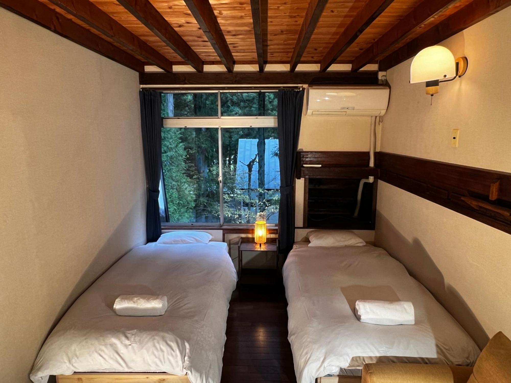 Sneaky Peaks Hotel Hakuba Bagian luar foto