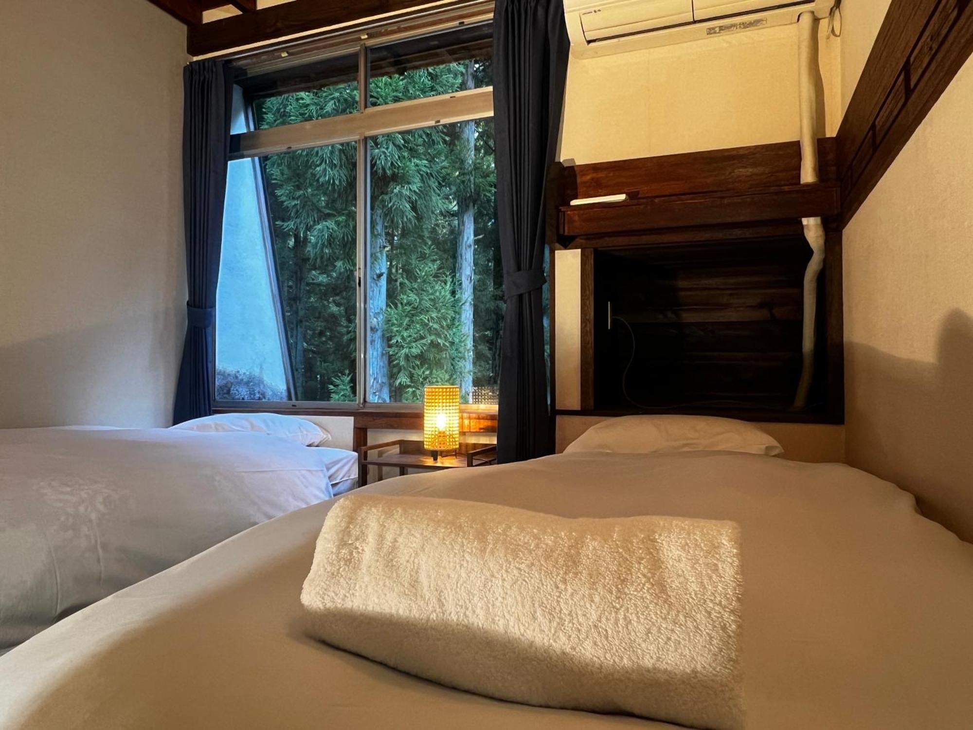 Sneaky Peaks Hotel Hakuba Bagian luar foto